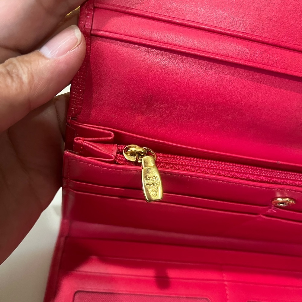 MCM DARK PINK LONG TRIFOLD WALLET - Picture 13 of 16